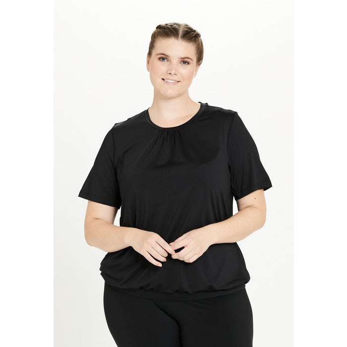 Q SPORTSWEAR Cella W S/S Tee T-shirt 1001 Black